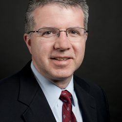 Portrait of Dr. Gary Tearney for a generic headshot for professional use.